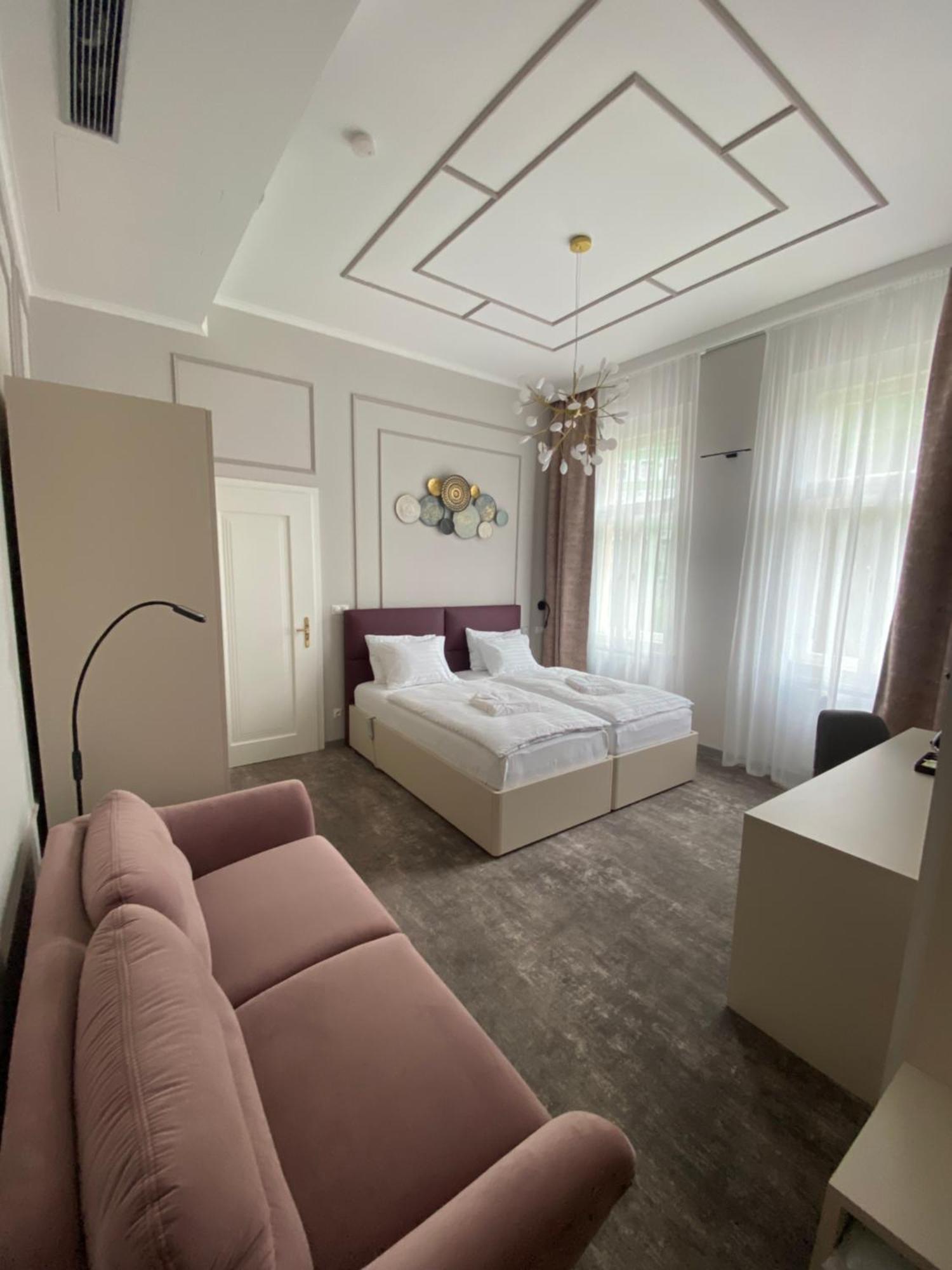 Boutique Hotel Ambiente ****+ Карлові Вари Екстер'єр фото