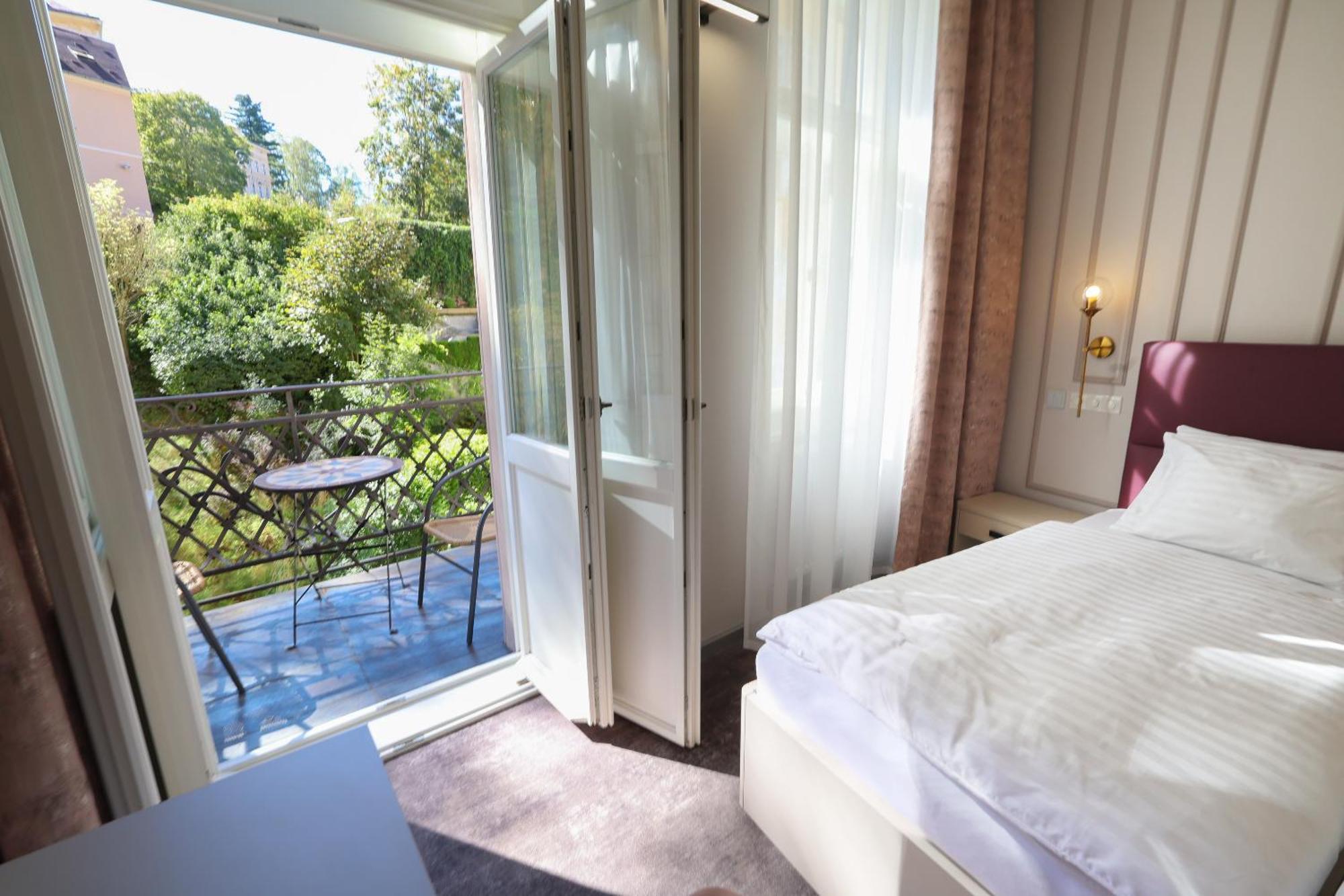 Boutique Hotel Ambiente ****+ Карлові Вари Екстер'єр фото