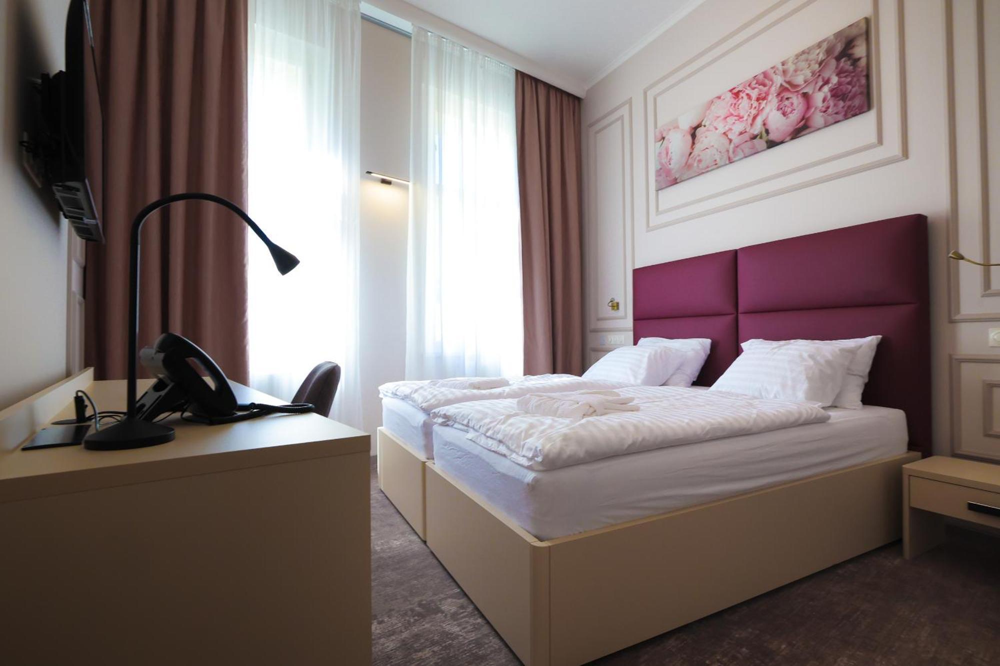 Boutique Hotel Ambiente ****+ Карлові Вари Екстер'єр фото